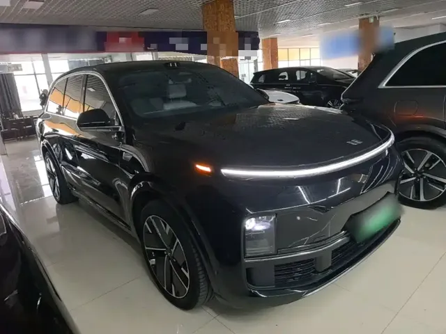 2025 Li Auto L8 Smart Refresh