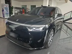 2025 Aito M8 EV Max+ 6-Seat Long Range 192-line Lidar, чёрный — фото 2