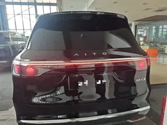 2025 Aito M8 EV Max+ 6-Seat Long Range 192-line Lidar, чёрный — фото 6