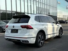 2023 Volkswagen Tiguan L 330TSI AT 2WD R-Line, белый — фото 18