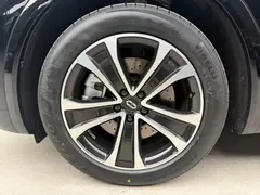 2026 Aito M7 EREV Max Long Range 5-seat 192-line Lidar, чёрный — фото 11