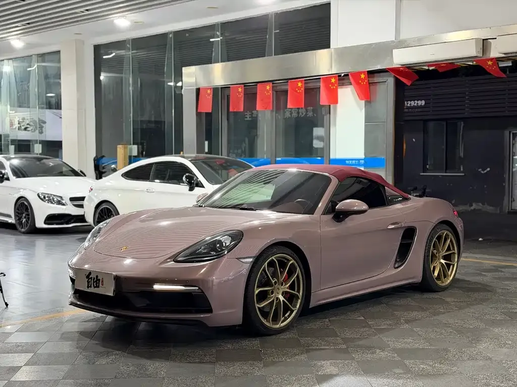 2022 Porsche 718 Spyder 2.0T