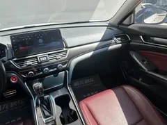 2022 Honda Accord 260TURBO Premium, белый — фото 6