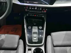 2022 Audi A3 Sportback 35 TFSI Fashion Sport, зелёный — фото 12