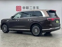 2026 Aito M9 EREV Ultra 6-seat — фото 2