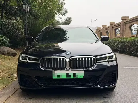 2022 BMW 5 Series 535Le PHEV M Sport Package