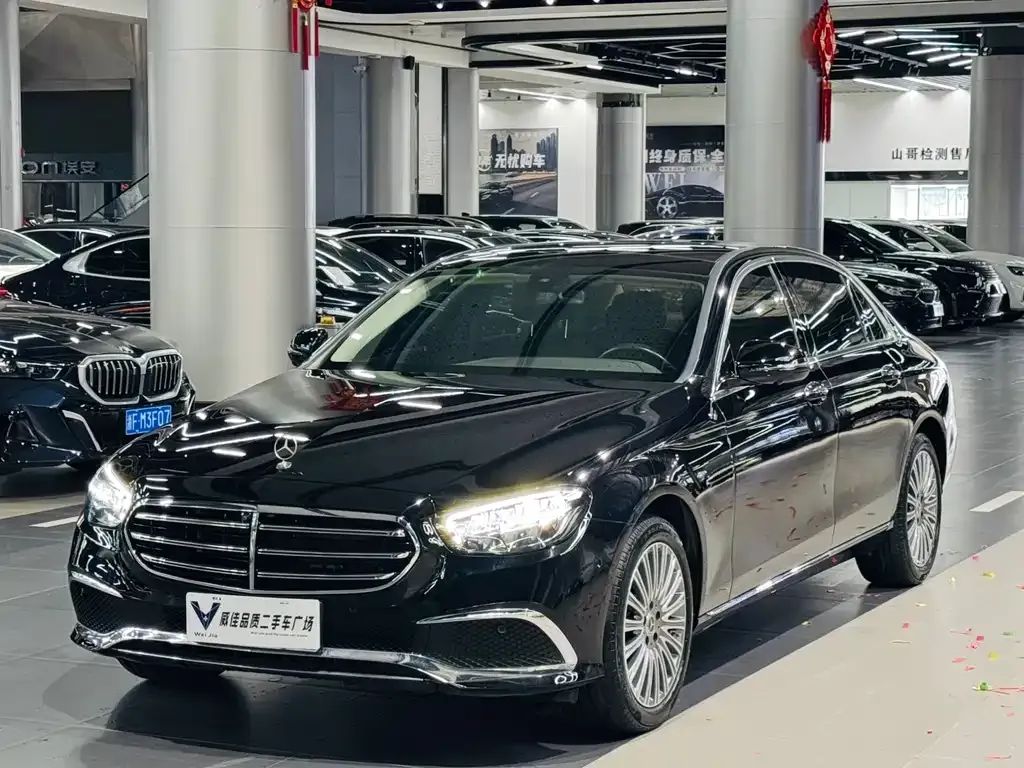 2022 Mercedes-Benz E-Class E 300 L Fashion