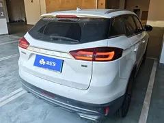 2021 Geely Atlas Million Edition 1.8TD DCT 2WD Luxury, белый — фото 3