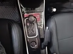 2021 Mitsubishi Outlander 2.0L 2WD 5-seat, белый — фото 14