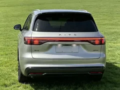 2025 Aito M8 EREV Ultra 53.4kWh 6-seat 192-line LiDAR — фото 10