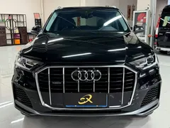 2022 Audi Q7 55 TFSI quattro S line Sport, чёрный — фото 2