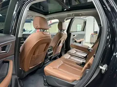 2022 Audi Q7 55 TFSI quattro S line Sport, чёрный — фото 6