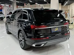 2022 Audi Q7 55 TFSI quattro S line Sport, чёрный — фото 9