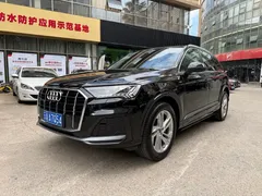 2021 Audi Q7 45 TFSI quattro S line Sport, чёрный — фото 1