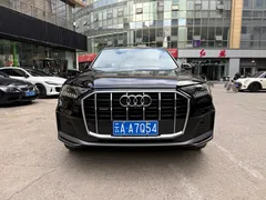 2021 Audi Q7 45 TFSI quattro S line Sport, чёрный — фото 2