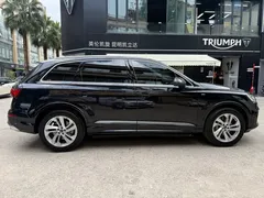 2021 Audi Q7 45 TFSI quattro S line Sport, чёрный — фото 6