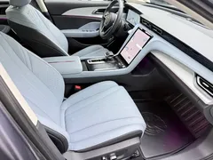 2025 Hongqi H5 PHEV 170 — фото 7