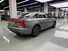 2025 Hongqi H5 PHEV 170 — фото 12