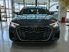 2021 Audi A3 Sportback 35 TFSI Luxury Sport — фото 2