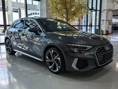 2021 Audi A3 Sportback 35 TFSI Luxury Sport — фото 3