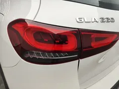 2022 Mercedes-Benz GLA 220, белый — фото 9