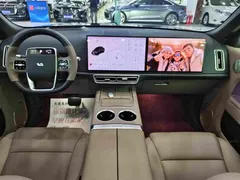 2025 Li Auto L8 Smart Refresh, чёрный — фото 6