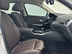 2022 BMW 3 Series 320Li M Sport Package, белый — фото 9