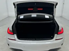 2022 BMW 3 Series 320Li M Sport Package, белый — фото 15