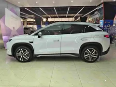 2025 BYD Song L PHEV Smart Driving 112km Exceed, белый — фото 6