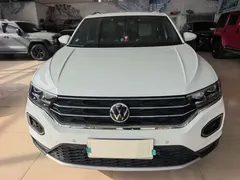 2021 Volkswagen T-Roc 280TSI DSG 4WD Luxury Smart Connect, белый — фото 2