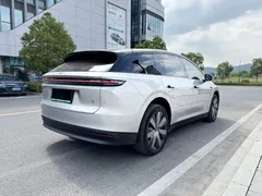 2025 Li Auto i6 4WD Standard — фото 4