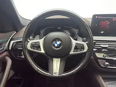 2022 BMW 5 Series 530Li M Sport Package — фото 17