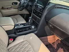 2023 Nissan Patrol 5.6L Platinum — фото 11