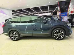 2021 Volkswagen Talagon 530TSI 4WD Flagship Pro, синий — фото 13