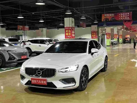 2021 Volvo S60 T4 Luxury