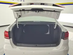 2019 Volkswagen Lavida Qihang 1.5L MT Fashion China VI, белый — фото 4