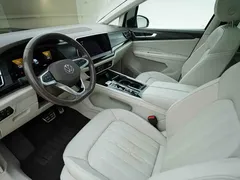 2022 Volkswagen Viloran 380TSI Premium — фото 10