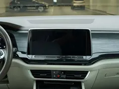 2022 Volkswagen Viloran 380TSI Premium — фото 19