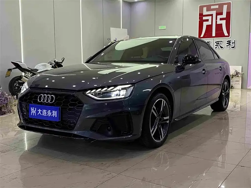 2022 Audi A4L 40 TFSI Luxury Sport