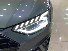 2022 Audi A4L 40 TFSI Luxury Sport — фото 4