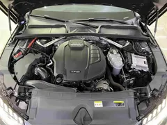 2022 Audi A4L 40 TFSI Luxury Sport — фото 13