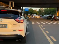2021 Nissan Murano 2.5 S/C HEV XE 4WD Hybrid Premium, белый — фото 13