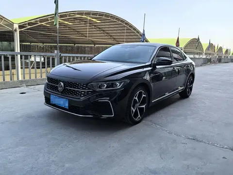 2023 Volkswagen Passat 330TSI Luxury
