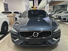 2023 Volvo S60 B4 Sport, синий — фото 2