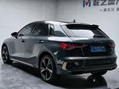 2024 Audi A3 Sportback 35 TFSI RS Package, зелёный — фото 6