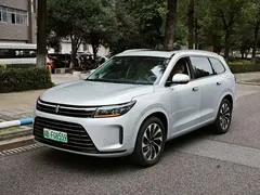 2024 Aito M7 1.5T 4WD Plus 5-seat — фото 1