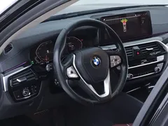 2021 BMW 5 Series 525Li Luxury Package, чёрный — фото 13