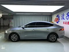 2024 BYD Qin PLUS Honor DM-i PHEV 55km Leading — фото 4