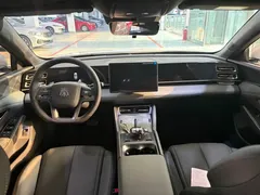 2025 BYD Qin L PHEV 80km Leading Smart Driving, белый — фото 8
