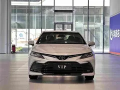 2021 Toyota Camry 2.0G Luxury, белый — фото 2
